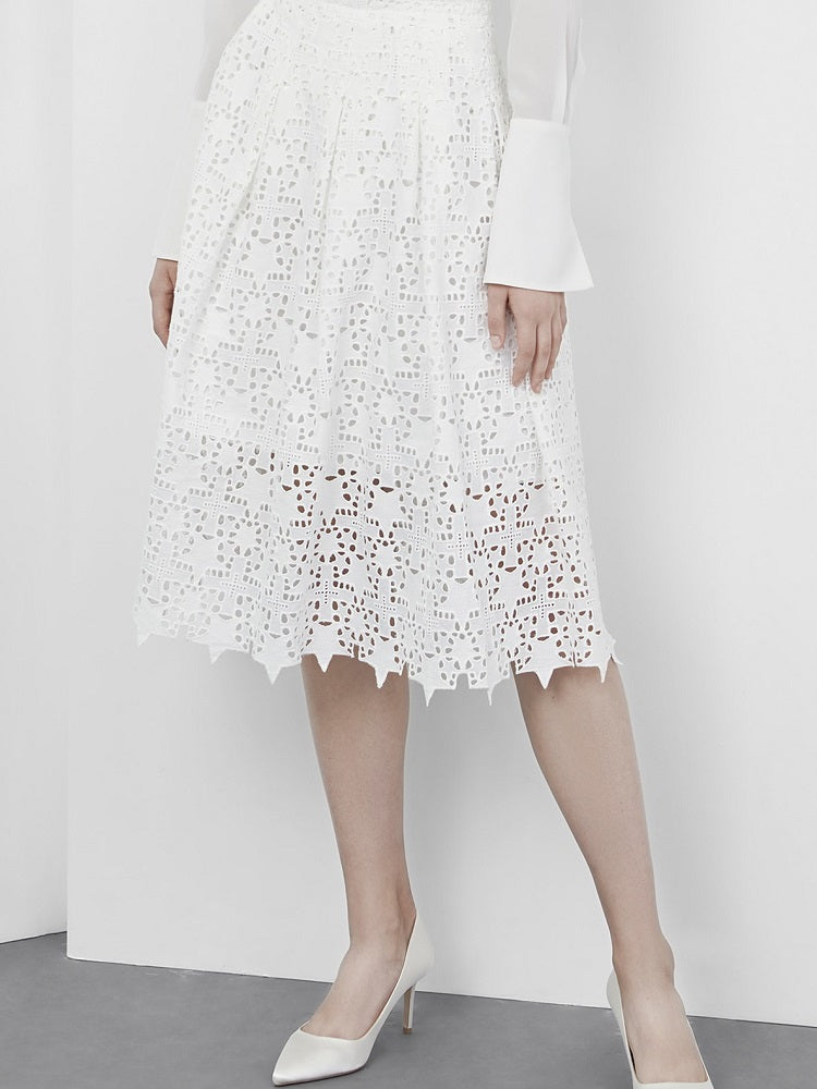 A-line Lace Midi Skirt in White